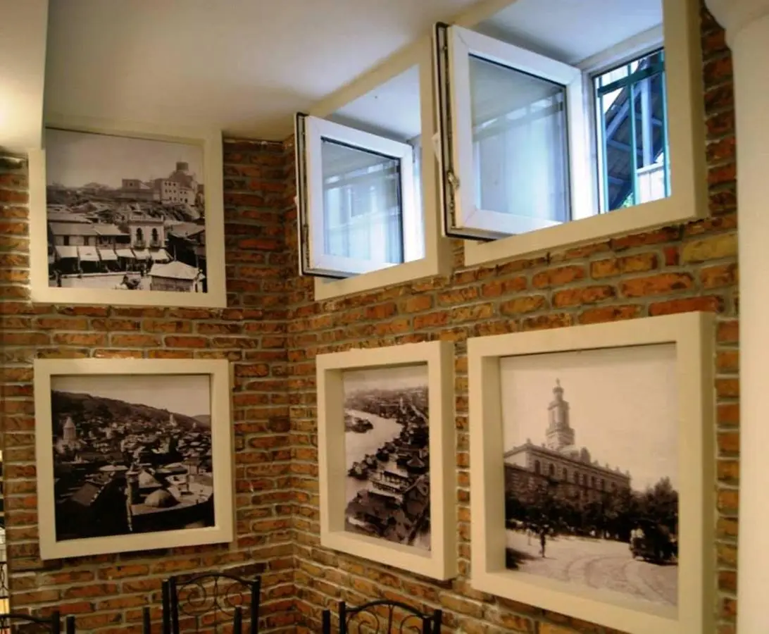 Tbiliseli Inn