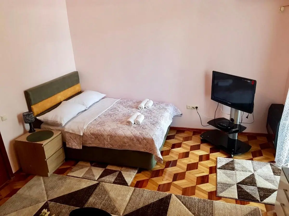 Sweet Home at Ninoshvili 3