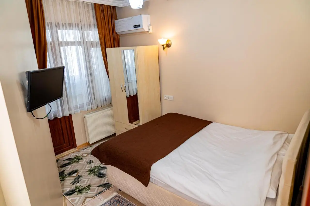 Green Life Apart Hotel