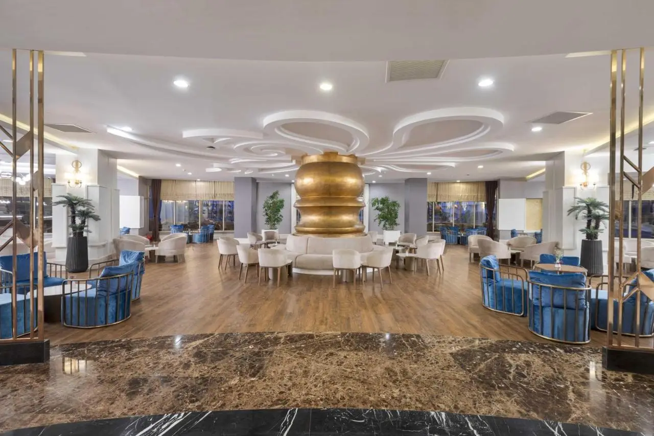 Kirman Belazur Resort & Spa