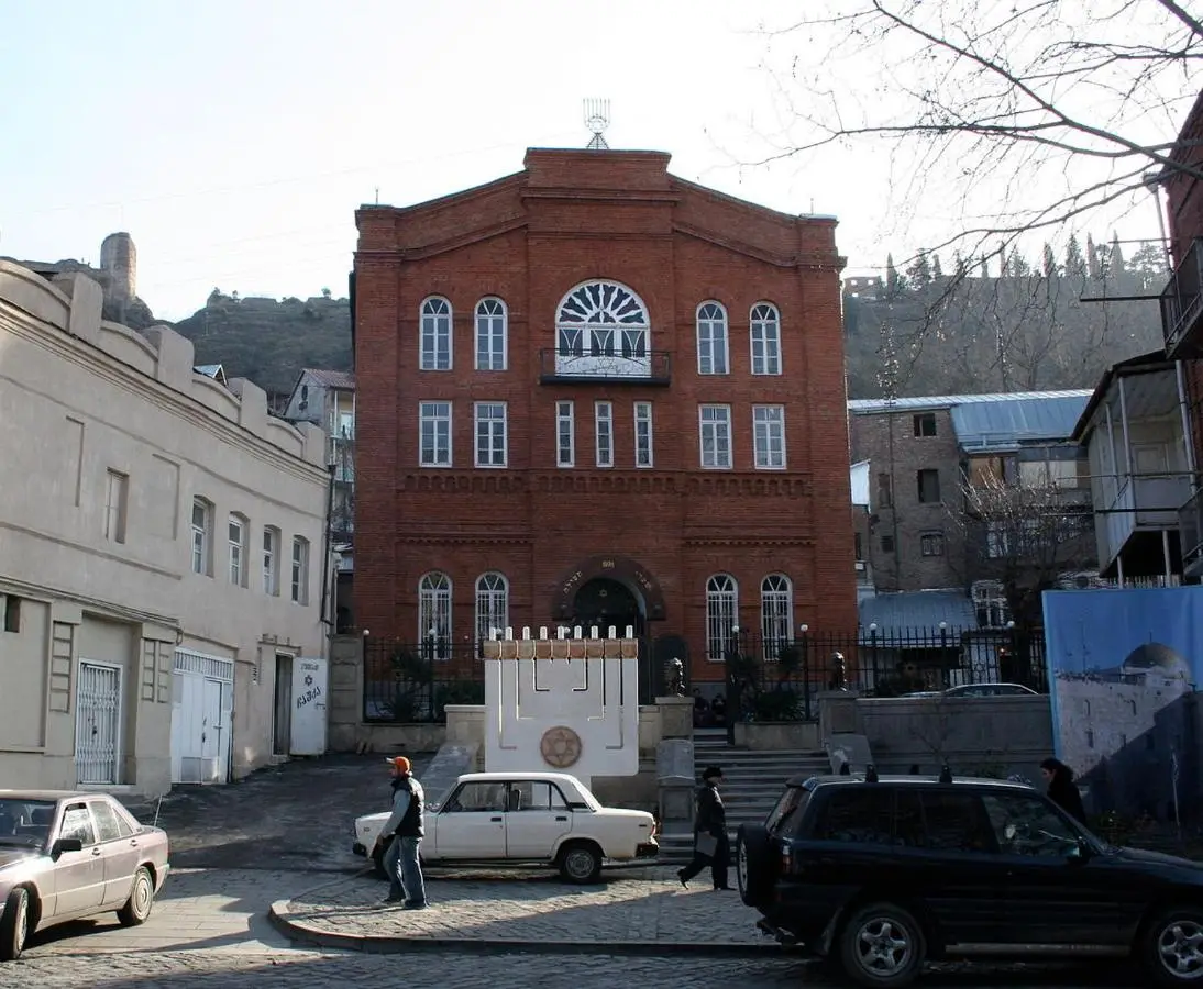 Apartment Khizana