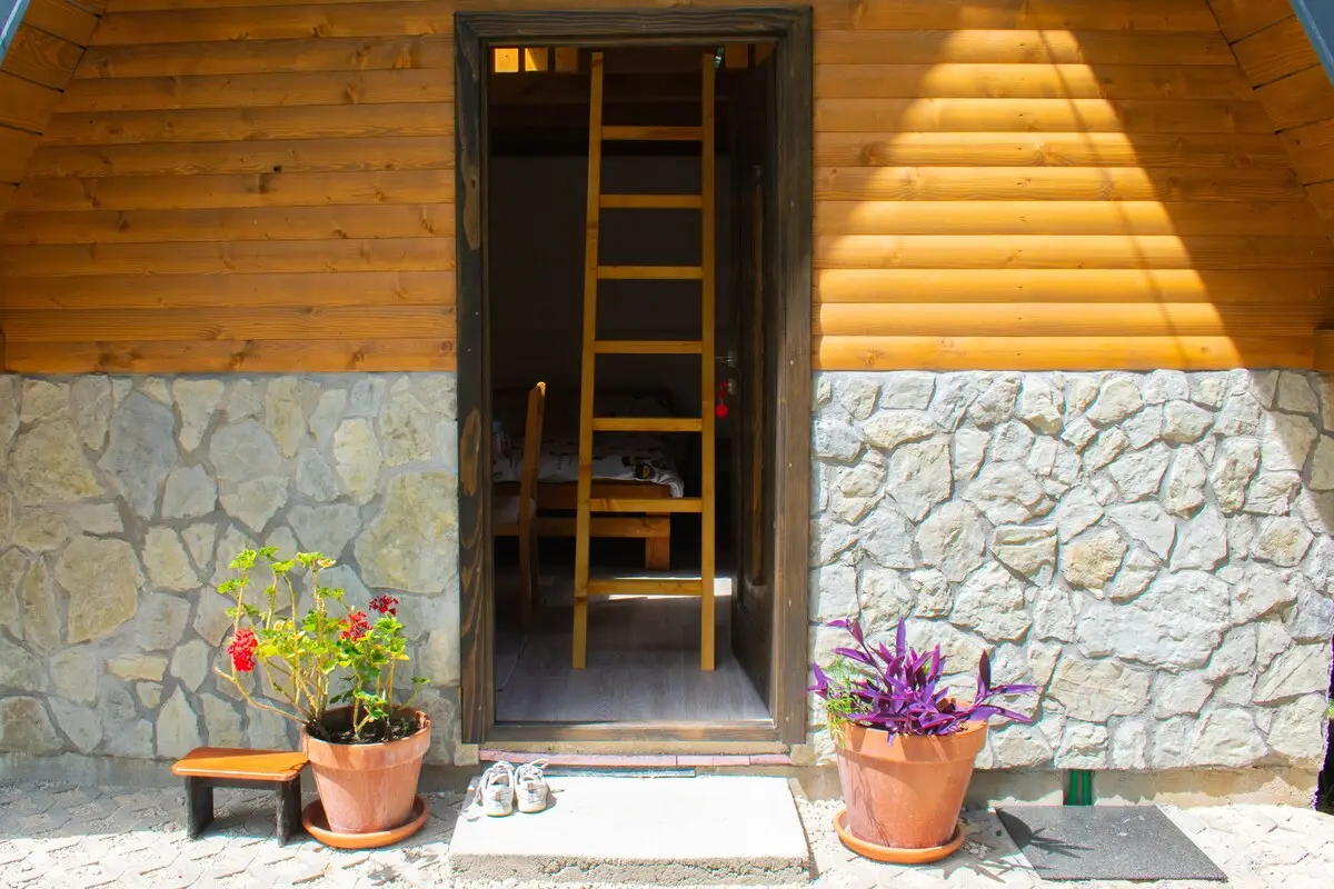 Rika Cottage | Solar A-Frame by Una National Park