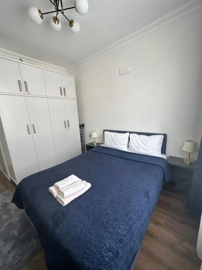 Center of city in Beşiktaş 2 plus 1 with 2 Bathroom and 3 Air Conditioner