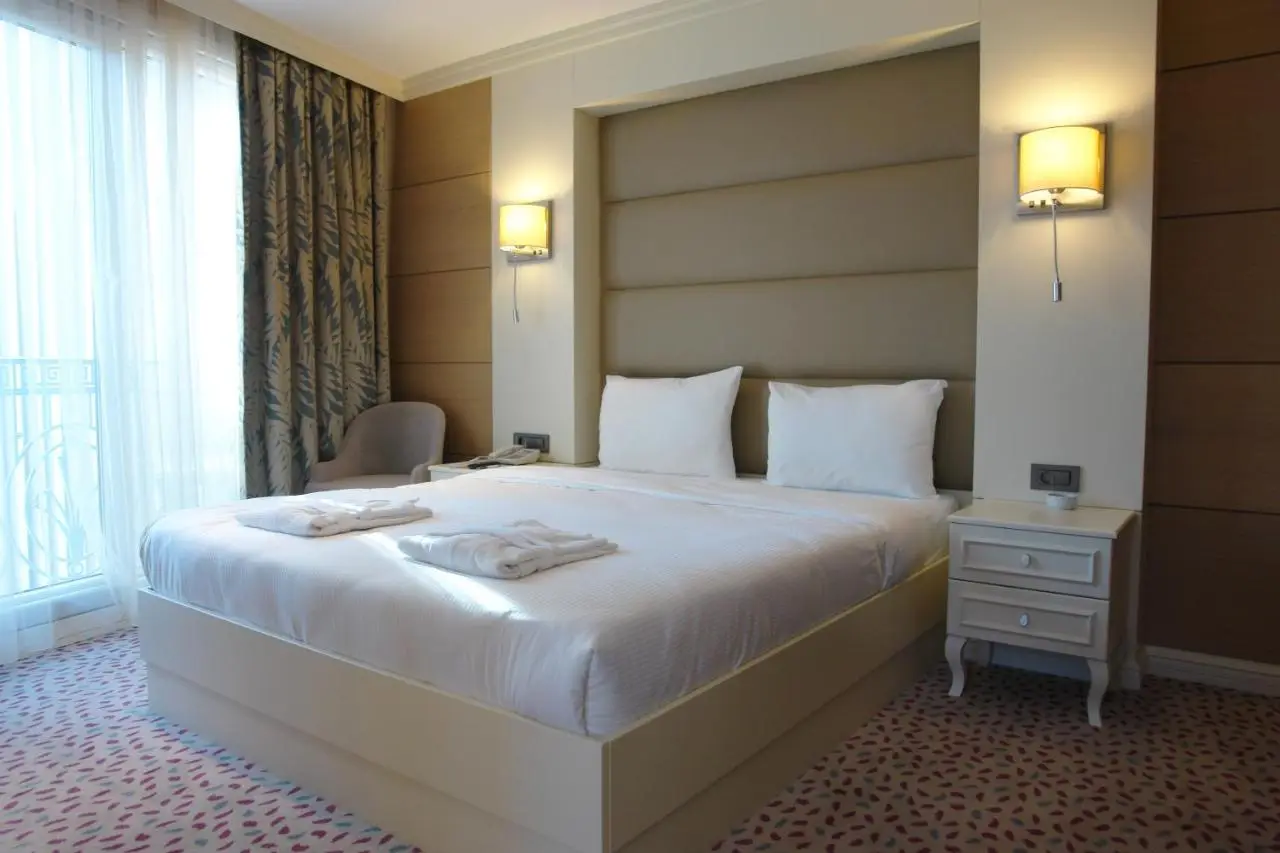 Le Mirage Hotel