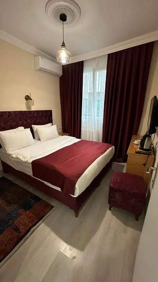 Golden Tulip Suite Apart