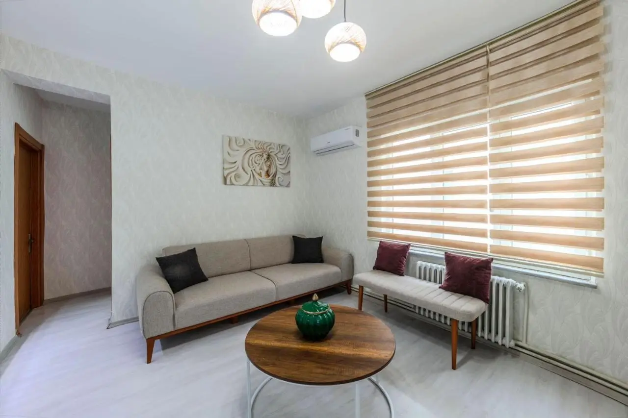 Palas Apartments