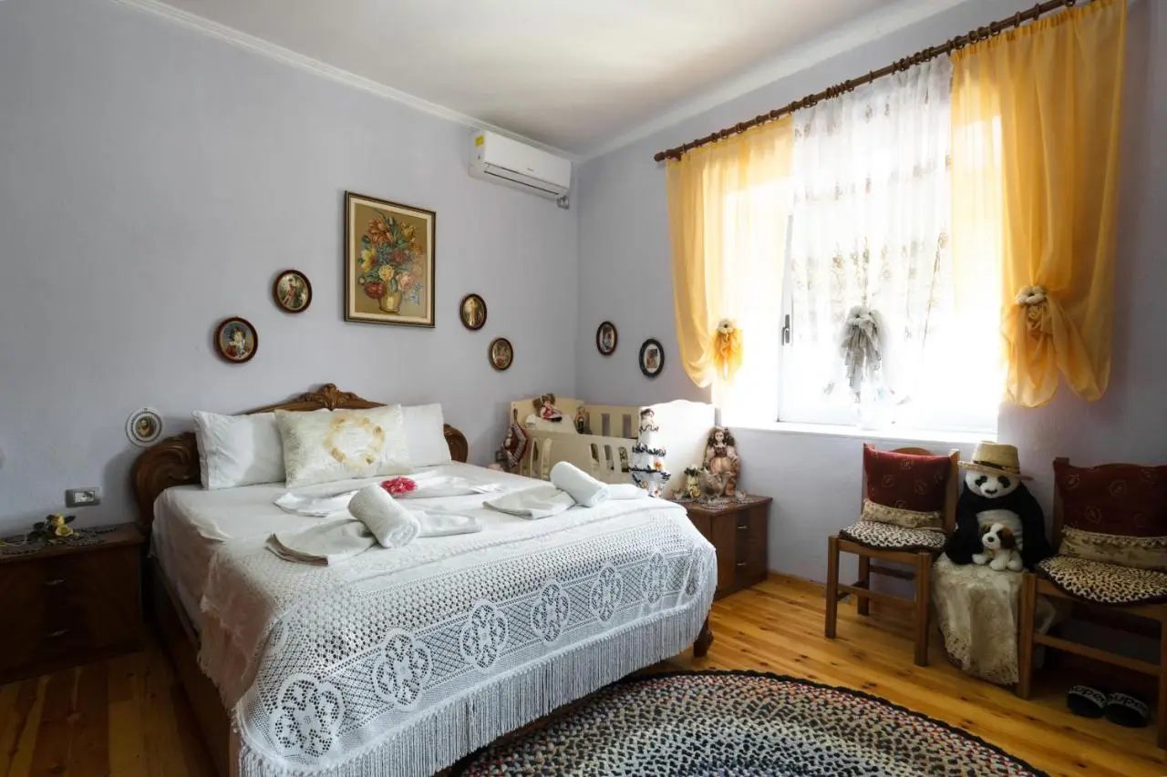 Leka GuestHouse