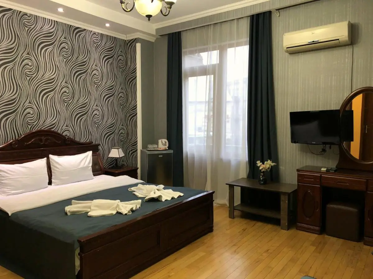 Bonus Hotel