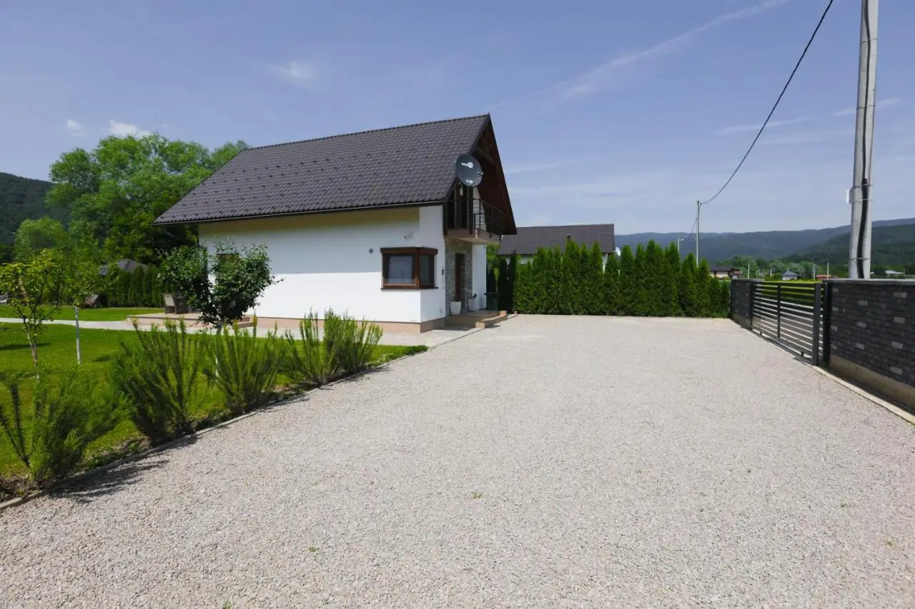 River home - Villa Sara