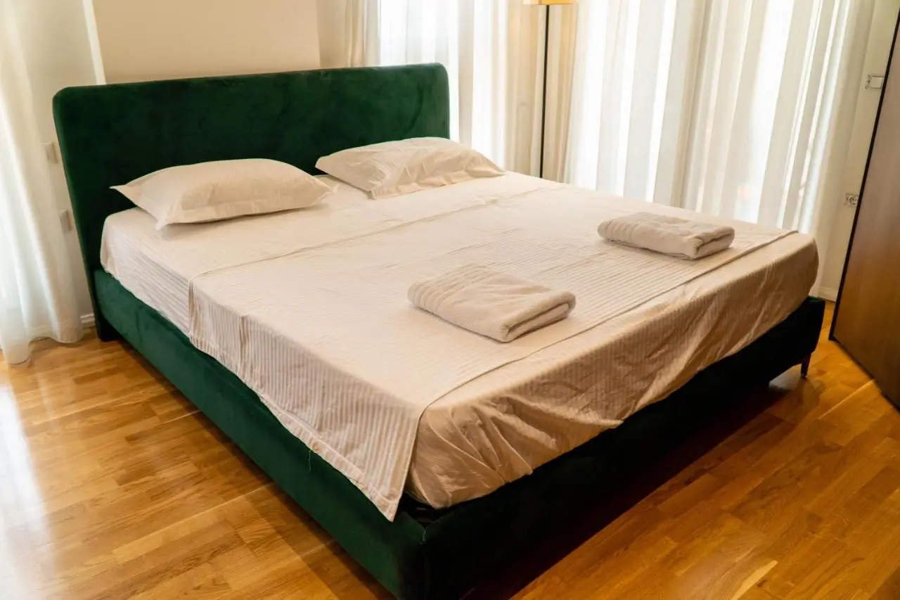 Signature apartment 12