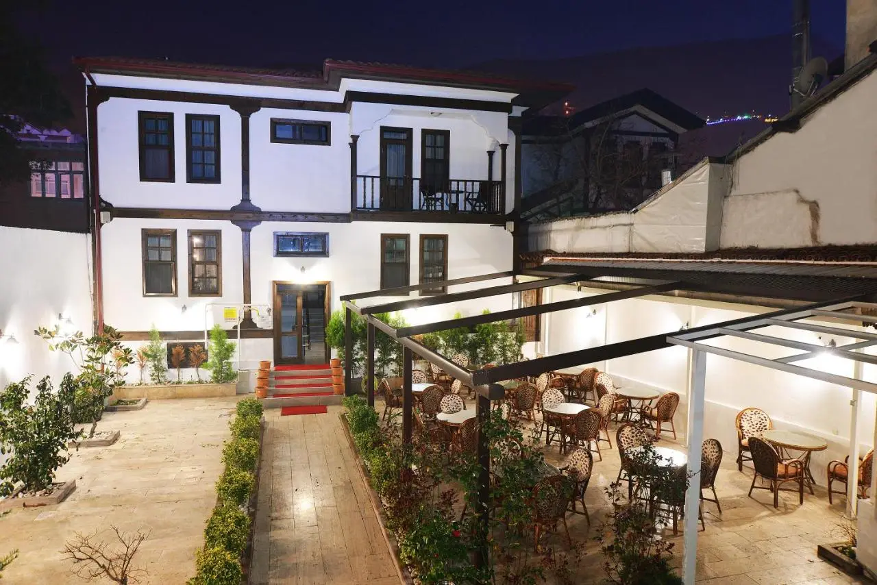 Uluhan Hotel