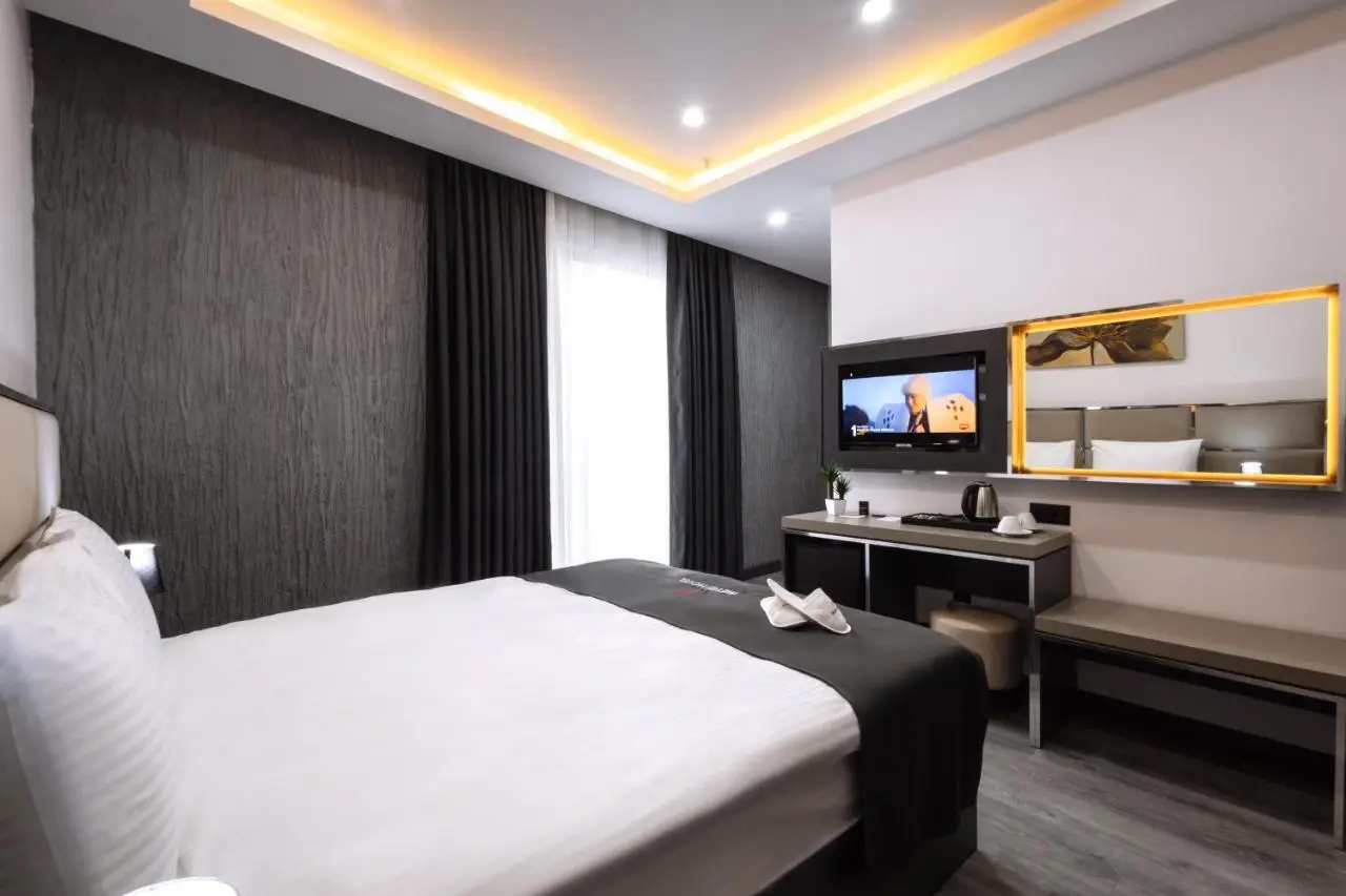 Meyzi Hotel