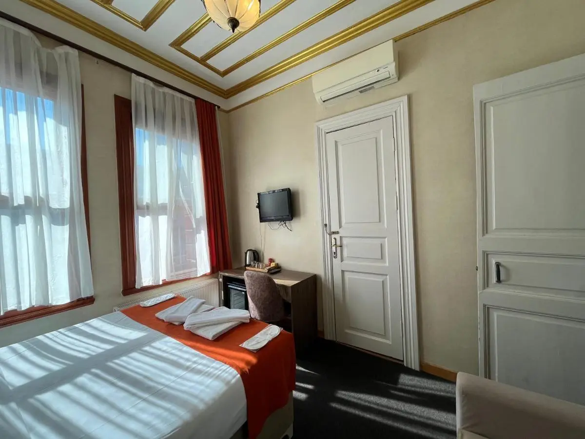Le Safran Suite Hotel