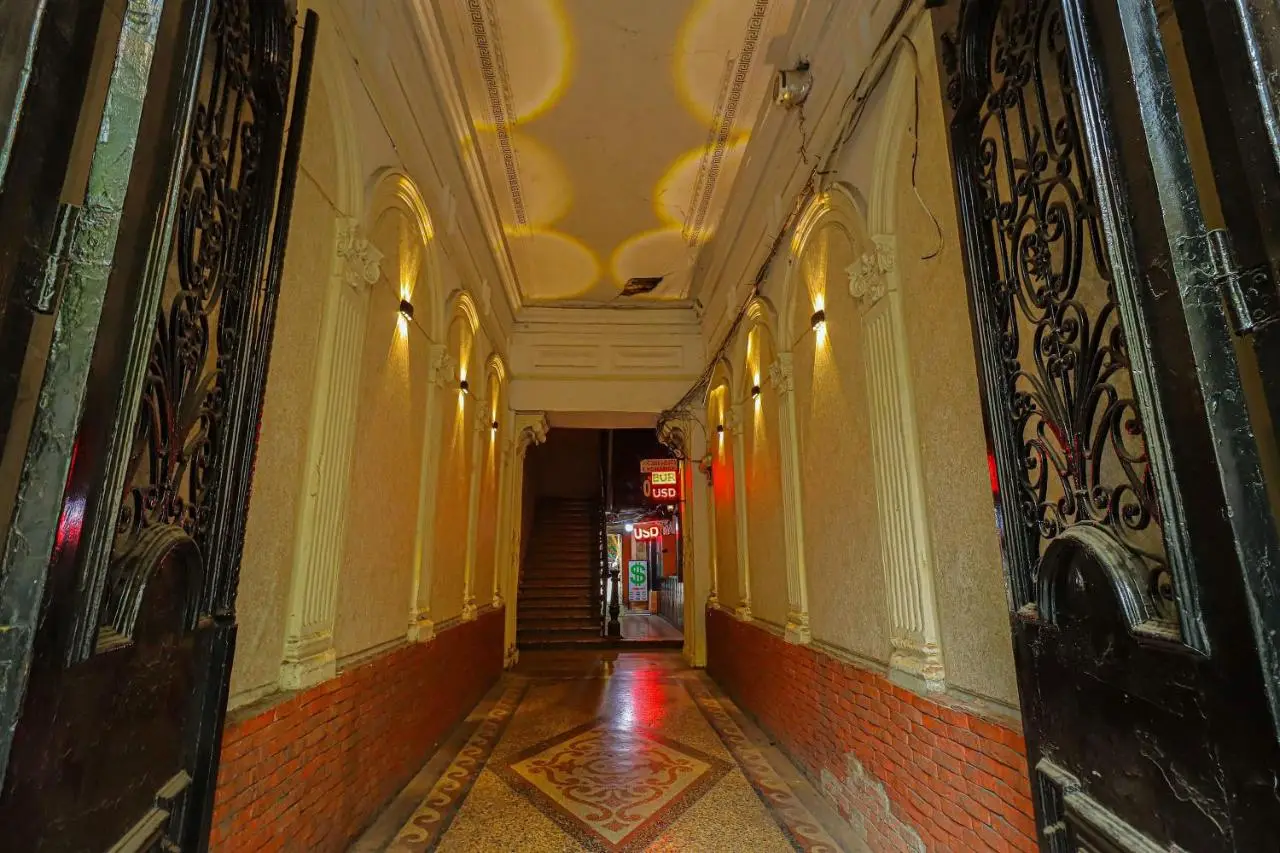 Stylish Apartment on Rustaveli Avenue