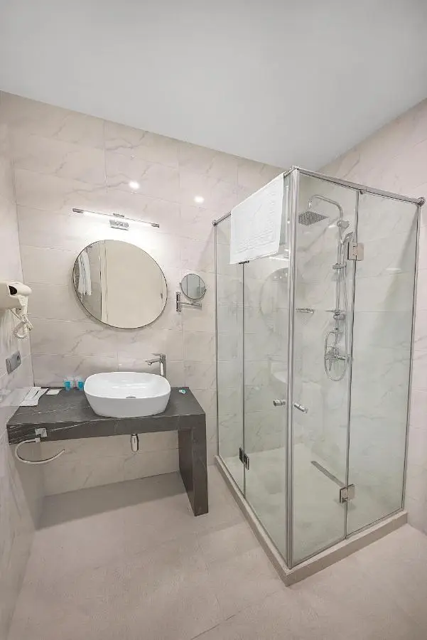 Meta Business Hotel By King David