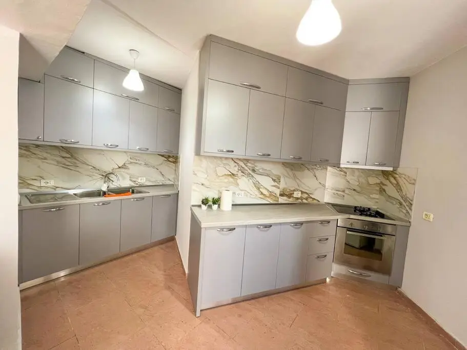 Scanderbeg Square 2BR APT