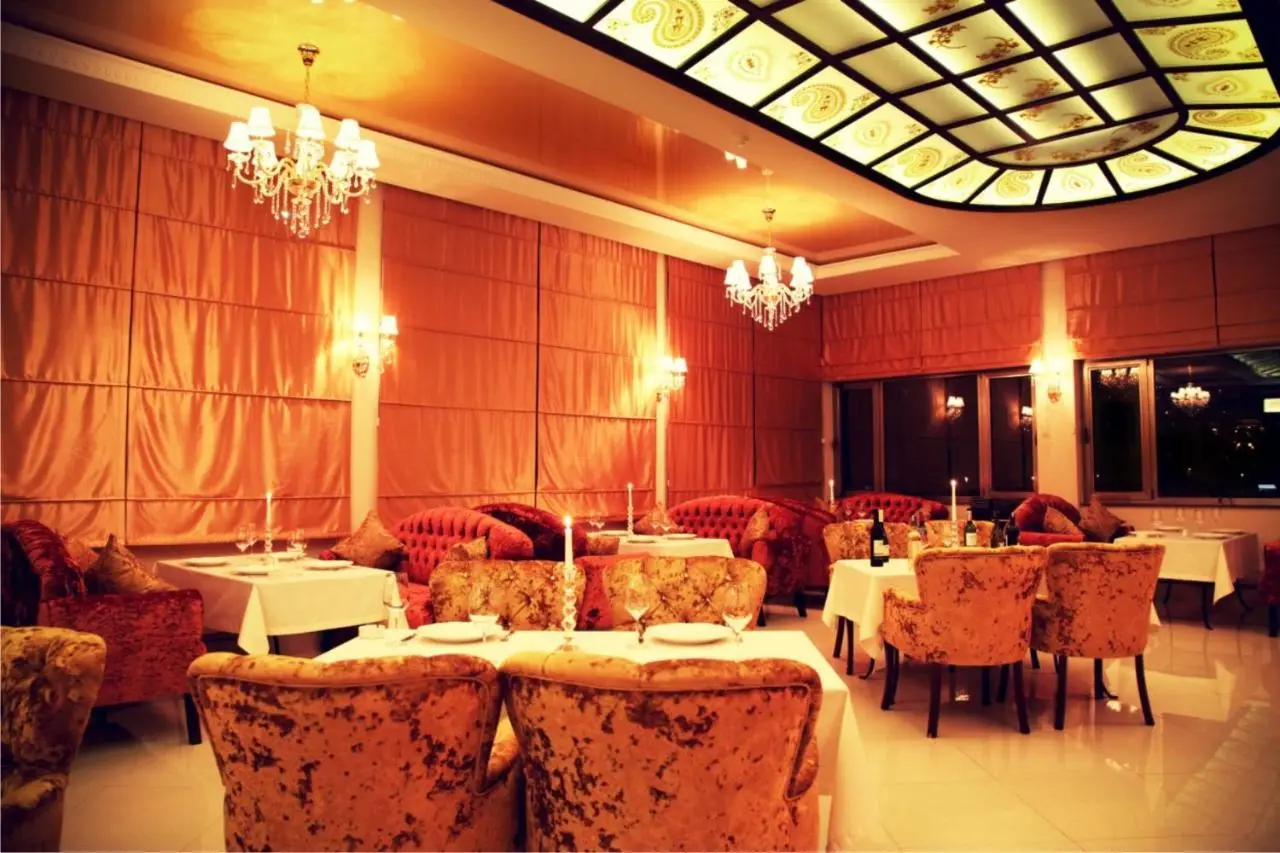 East Legend Hotel