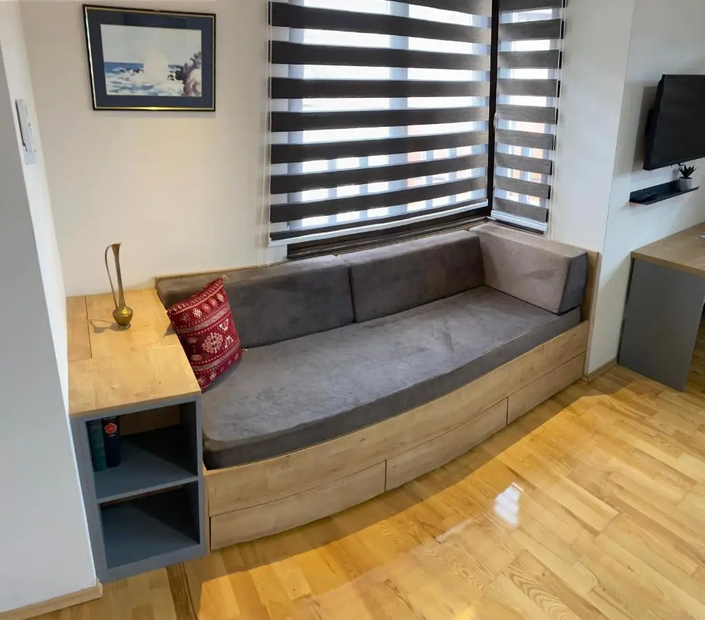 Apartment House Mael