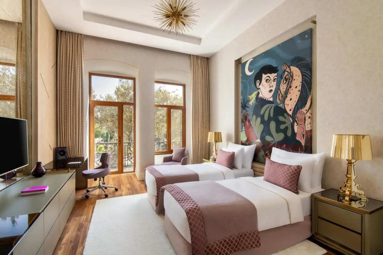 ART Gallery Hotel
