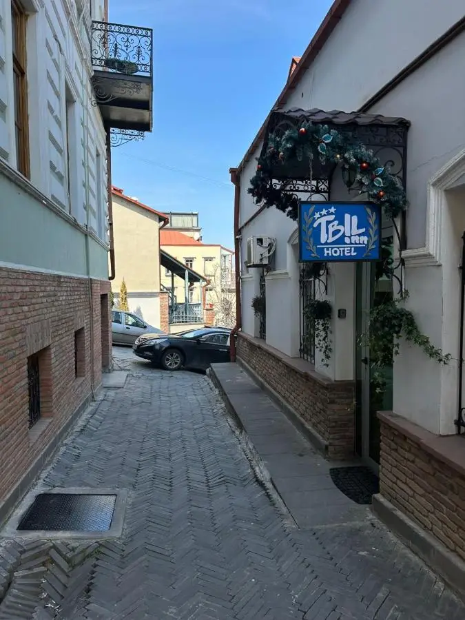 Tbil Inn Hotel