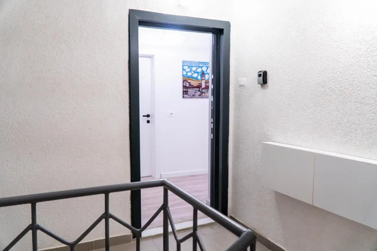 Signature apartment 8