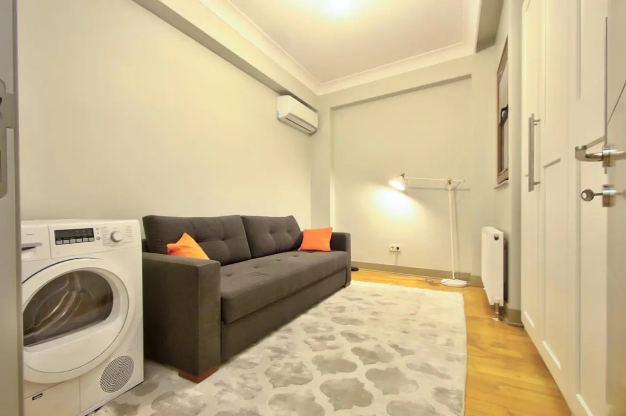New Build with Modern Amenities and Balcony