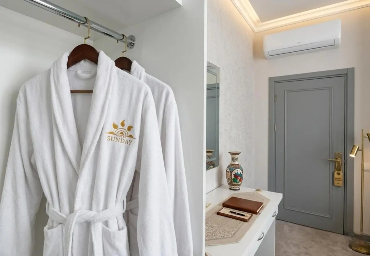 Sunday Luxury Hotel
