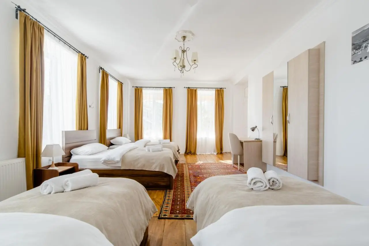 Nazy's Guest House