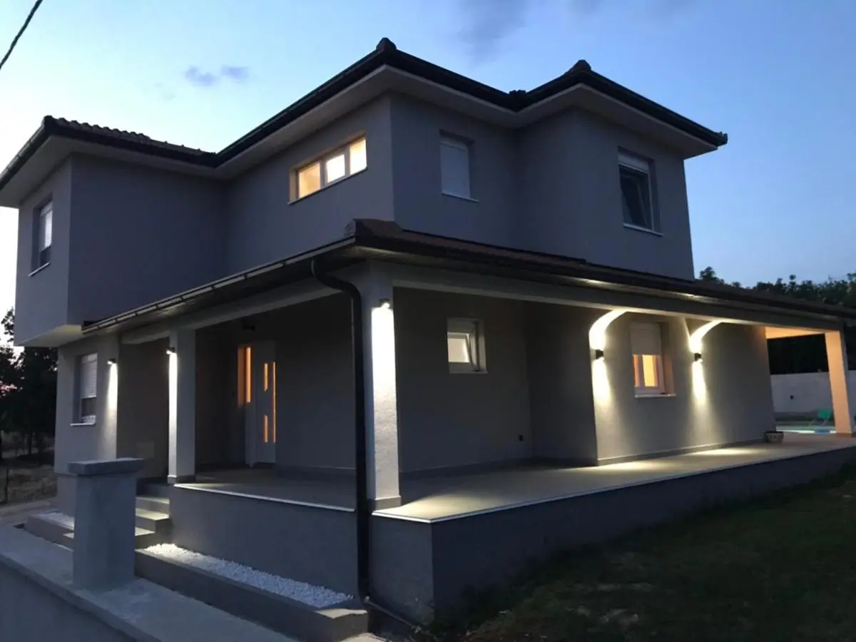 Villa Elezovic