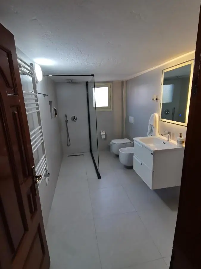 Leatis Apartment