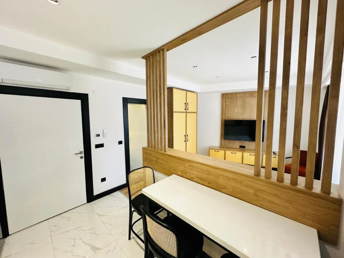 Rose Point Residence