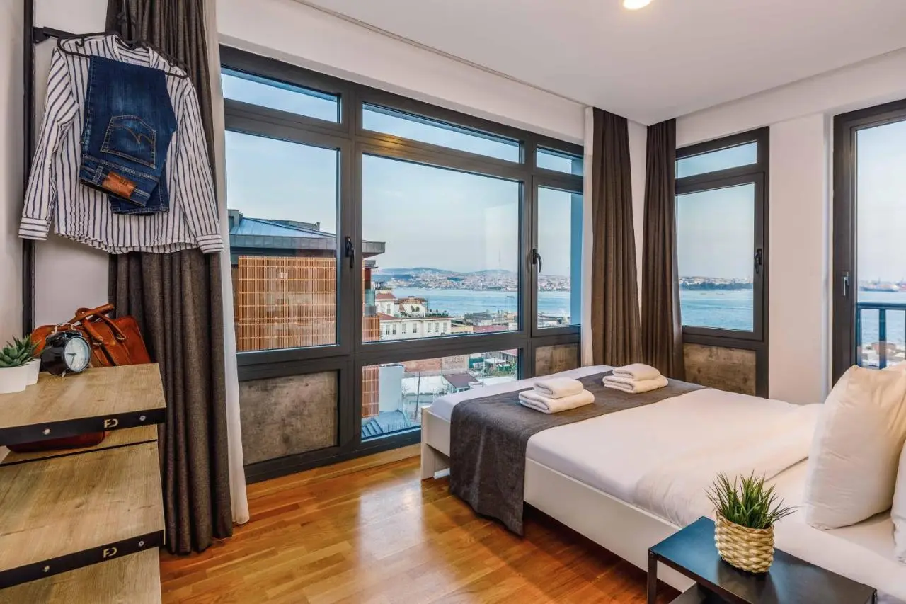 Monnas Bosphorus