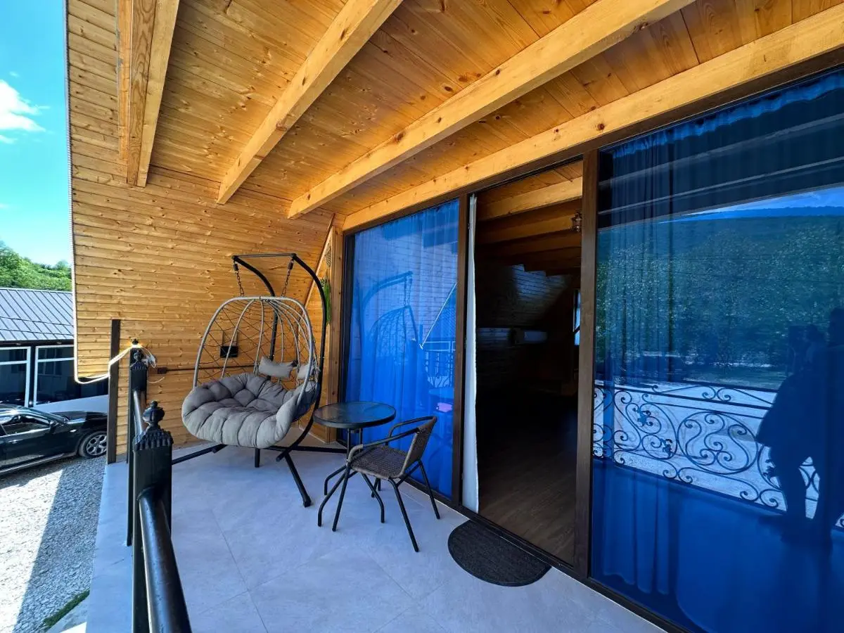 RIVERSIDE Cottage