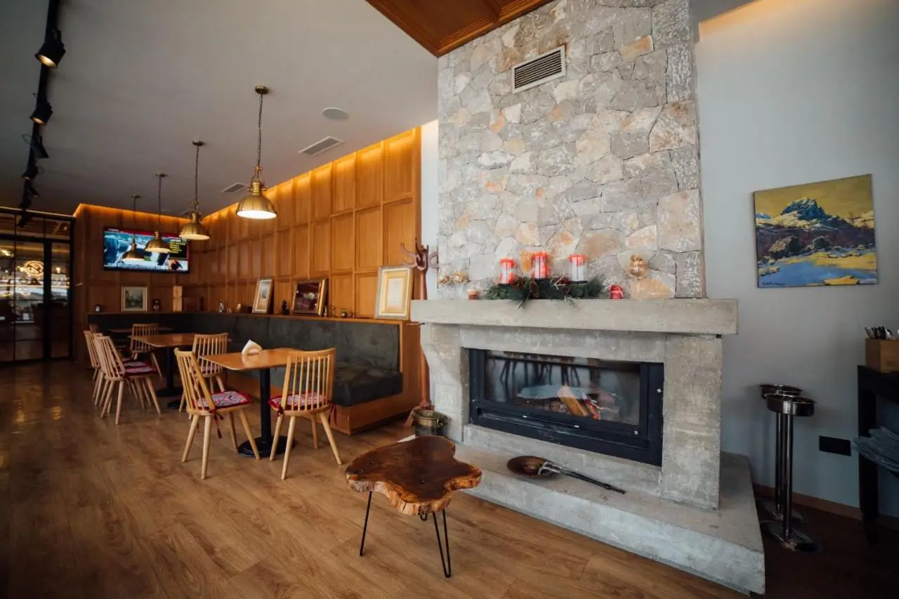Hotel Kulla e Bajraktarit