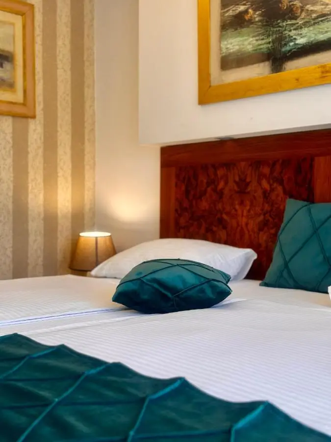 Hotel Exclusive