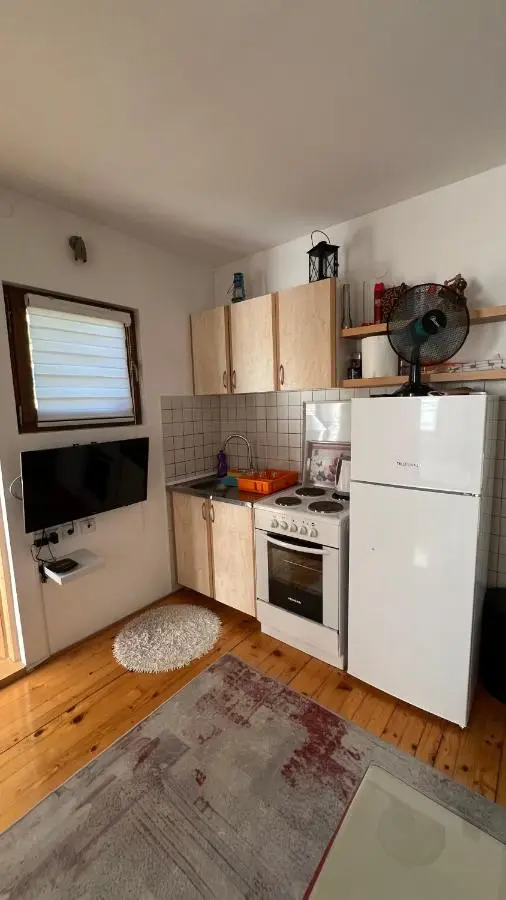 Farah House