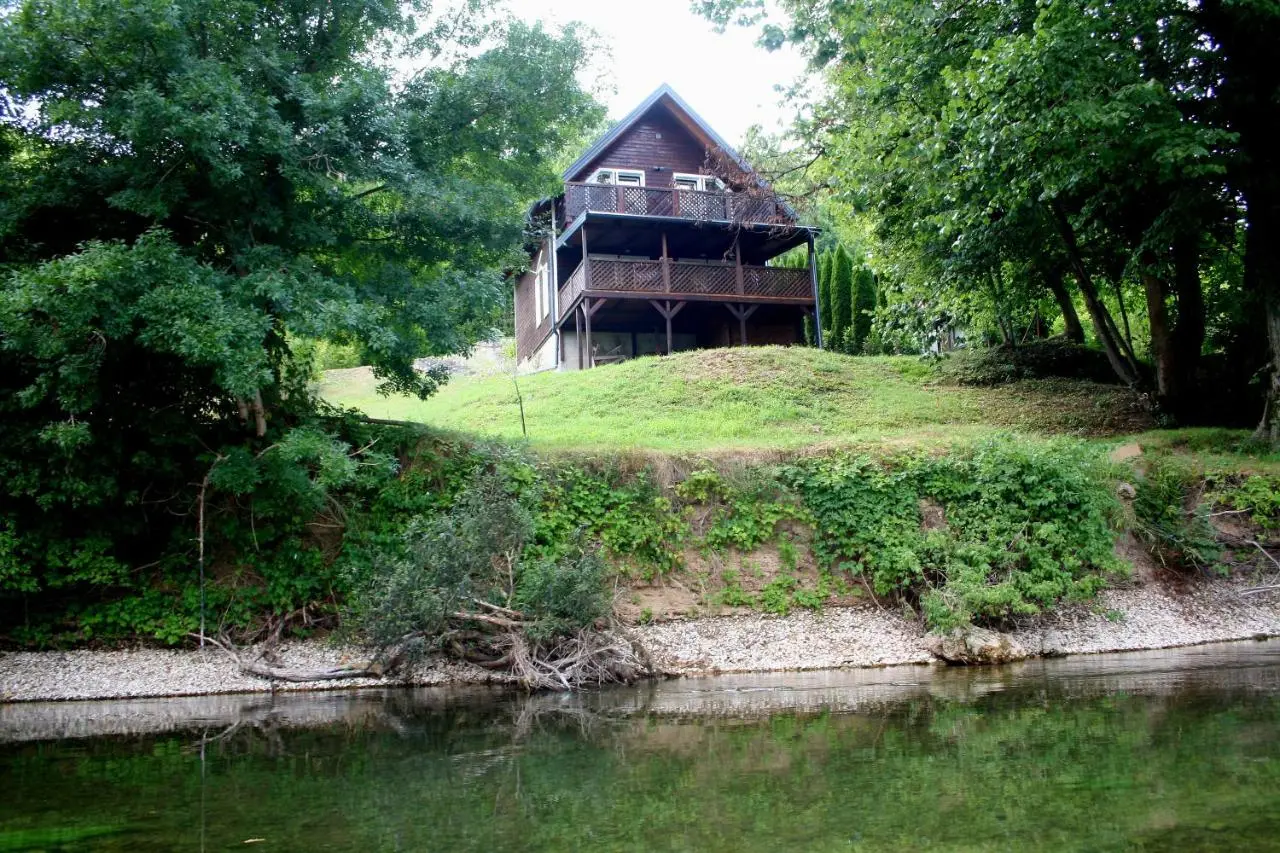 Holiday Home Alen - Una National Park Retreat - with Garden & Terrace