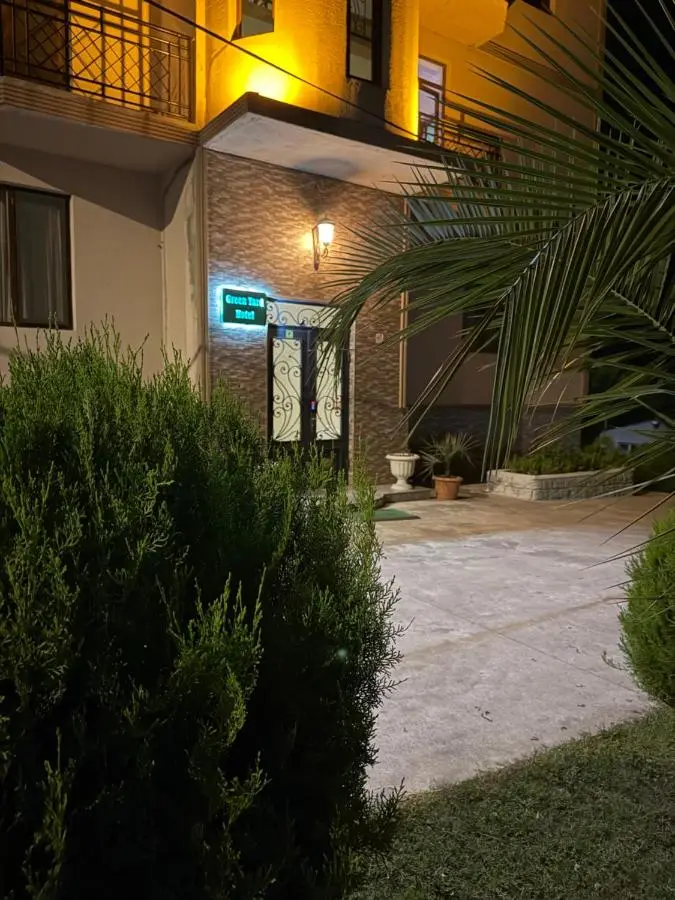 Green Yard Hotel