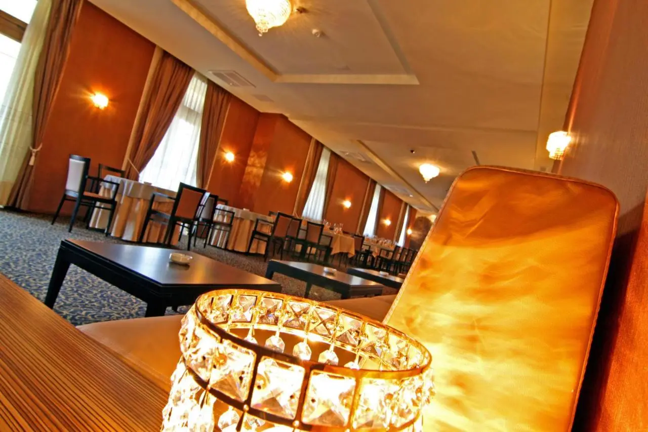 Hotel Crystal