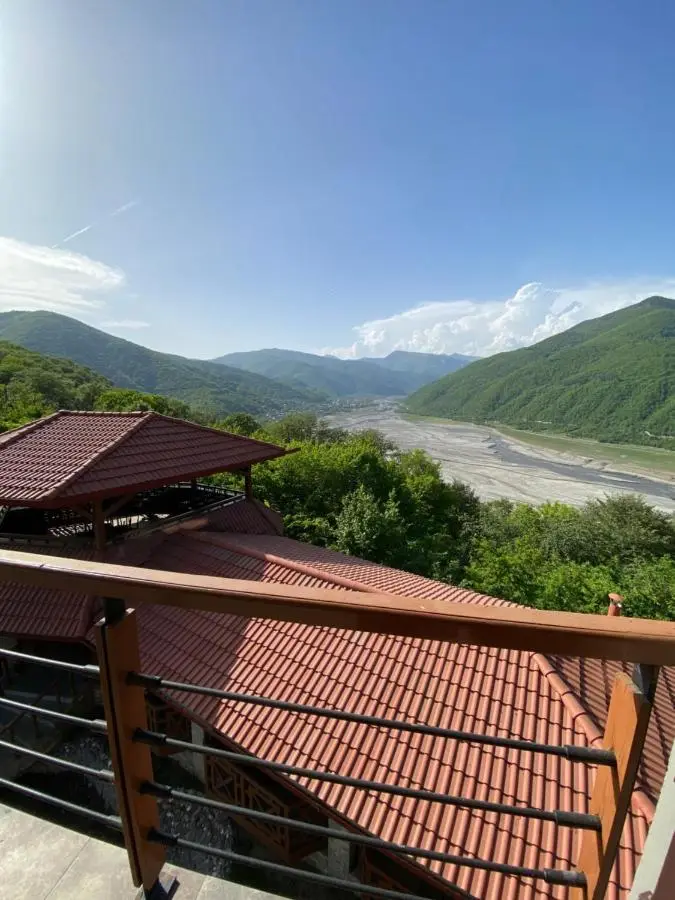 Hotel Ananuri