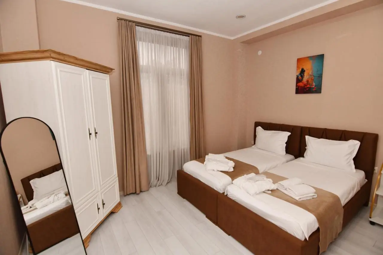 Astoria Hotel
