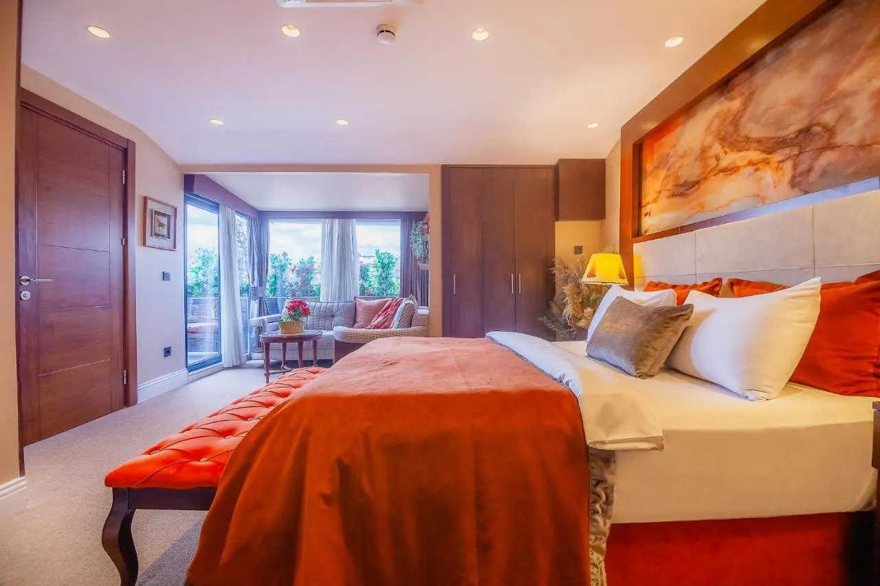 Lord Morgan & Exclusive Design Residence Cihangir