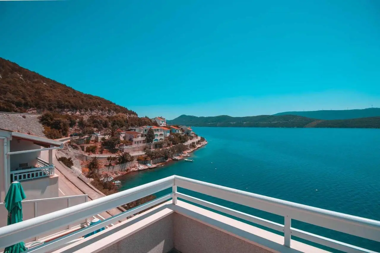 Villa Raguž sa Privatnom plažom i Garažom