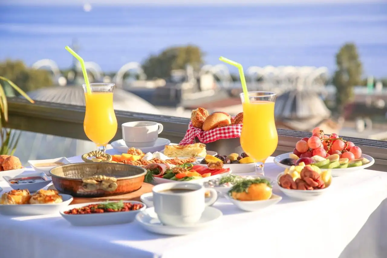 HOTEL BRONTE