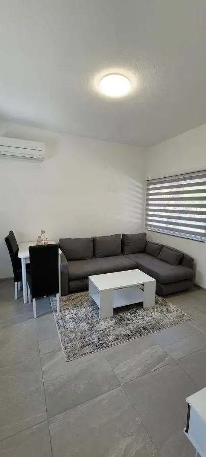 Oz Lux Apartments