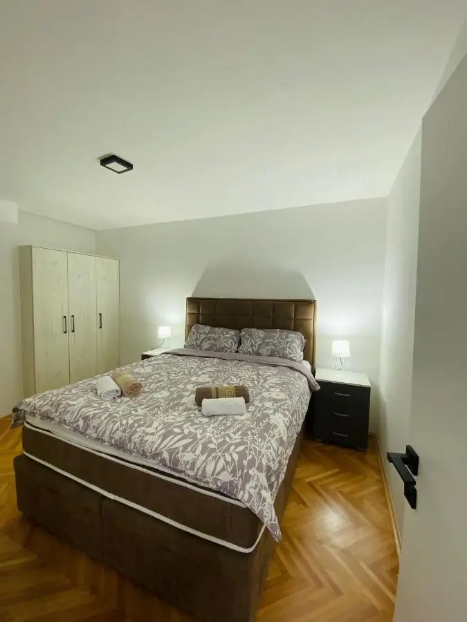 Apartment White Hill