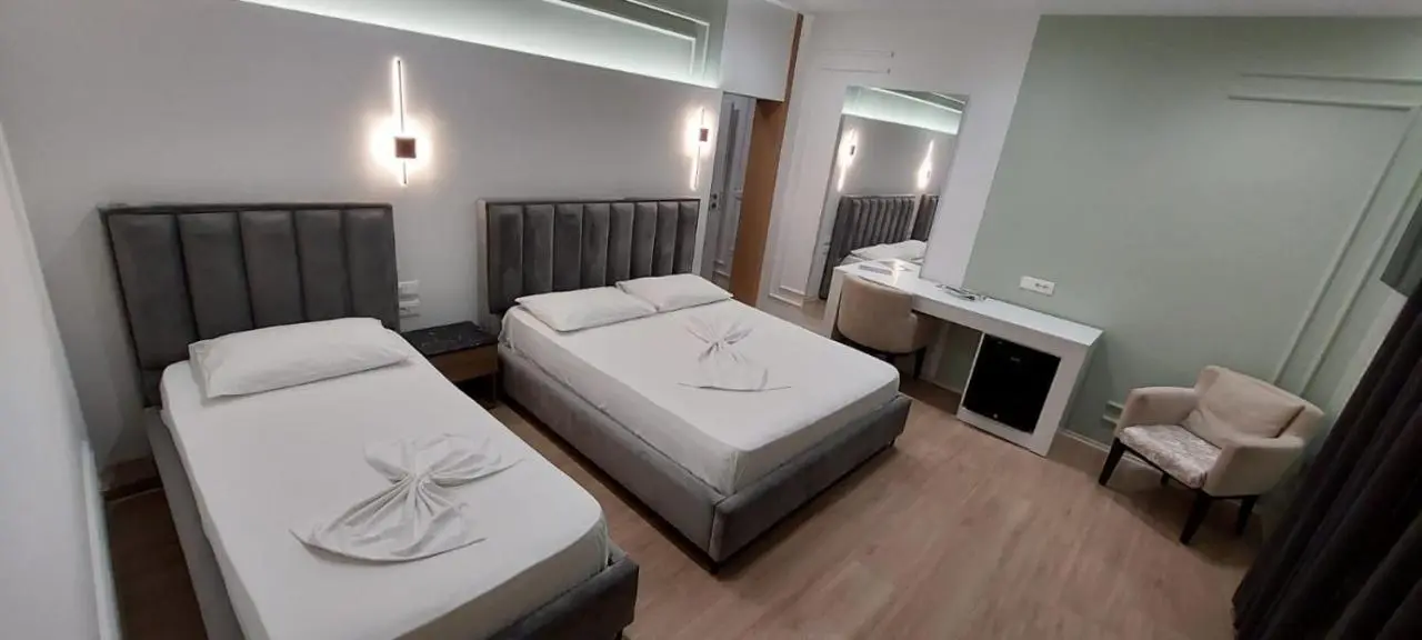 HOTEL KRISTAL