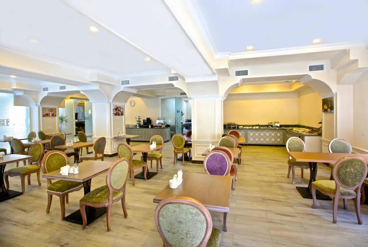 Rusel Park Hotel