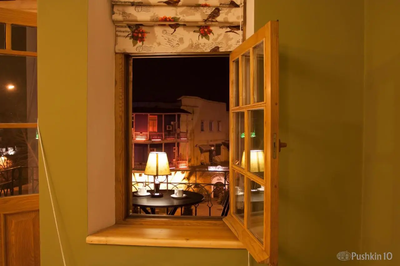 Pushkin 10 Hostel