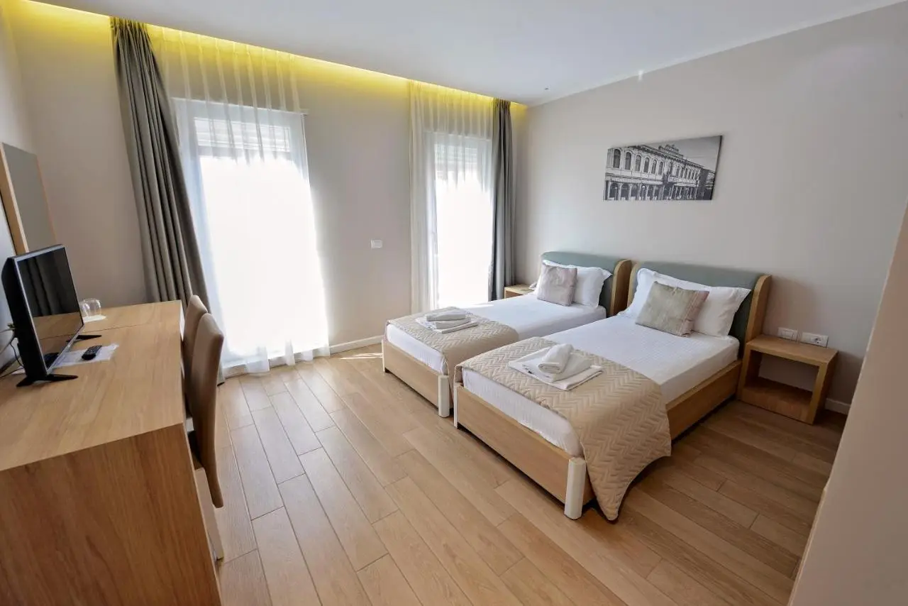 Alis Hotel